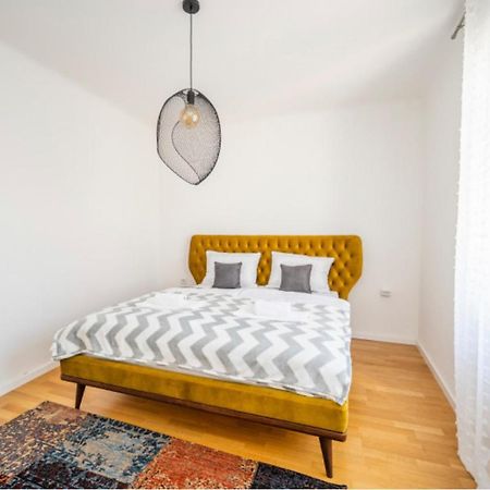 Ferhadija Lounge Apartment Sarajevo Luaran gambar