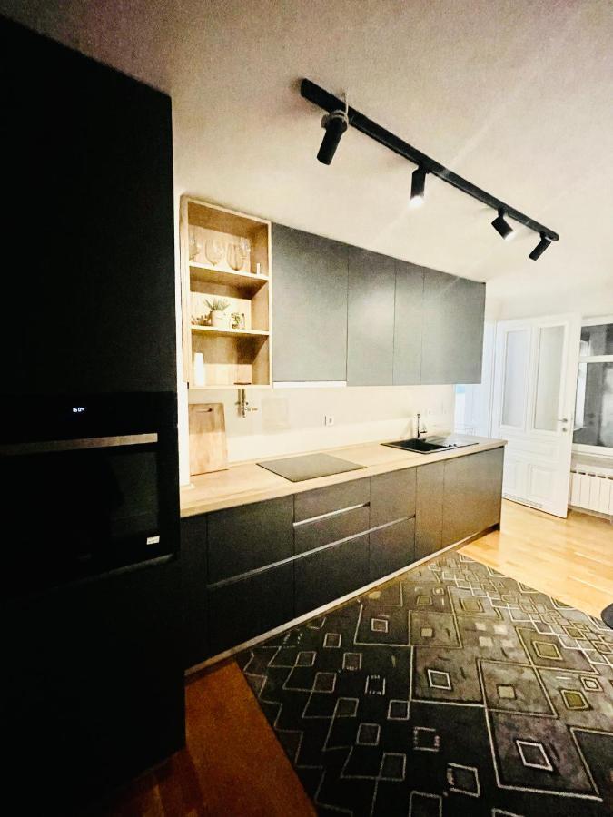 Ferhadija Lounge Apartment Sarajevo Luaran gambar