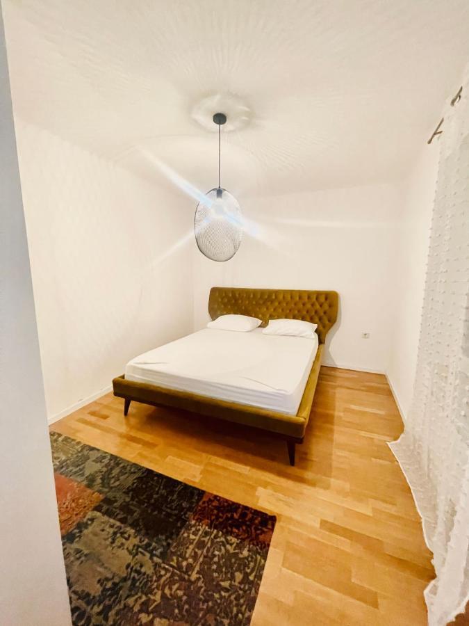 Ferhadija Lounge Apartment Sarajevo Luaran gambar