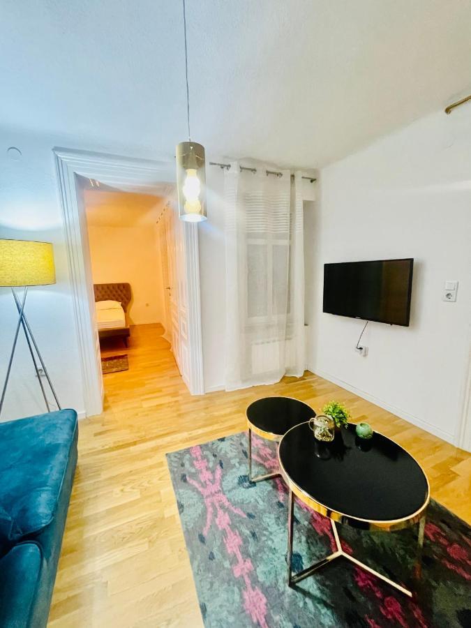 Ferhadija Lounge Apartment Sarajevo Luaran gambar